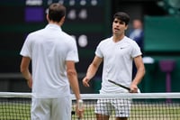 | Photo: AP/Alberto Pezzali : 2024 Wimbledon tennis Semi-Final 1: Carlos Alcaraz vs Daniil Medvedev